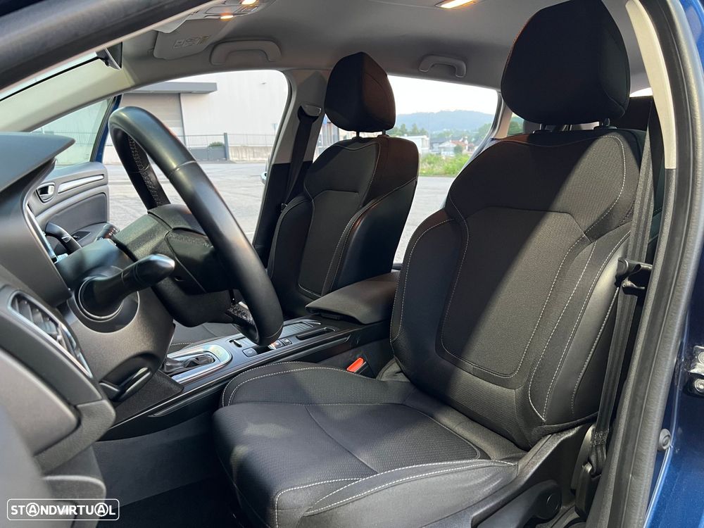Renault Mégane Sport Tourer 1.6 E-Tech Plug-In Limited - 13