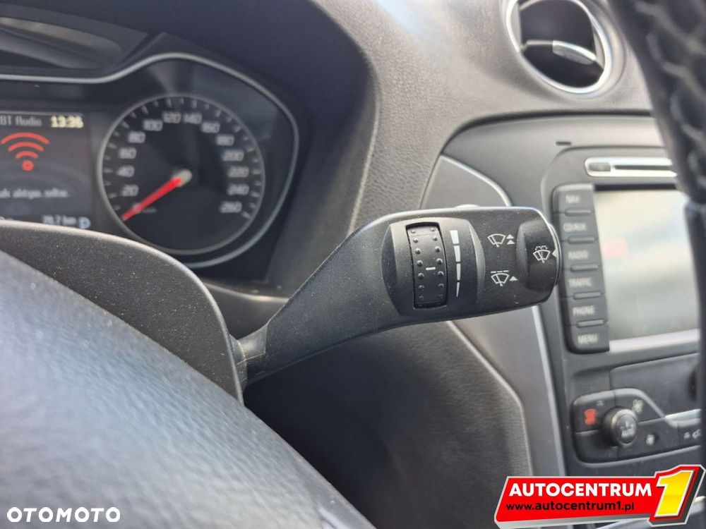 Ford Mondeo - 22