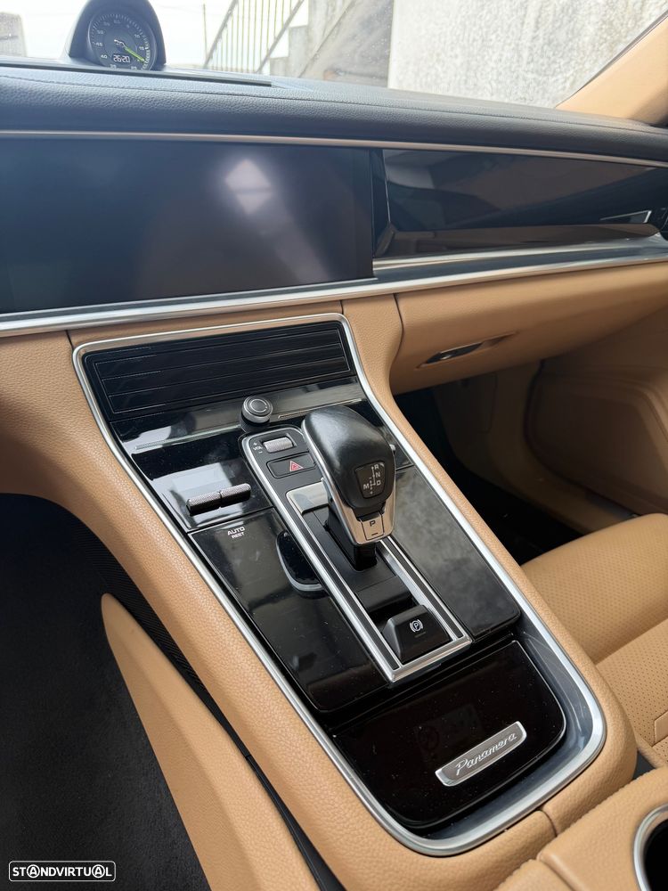 Porsche Panamera - 18