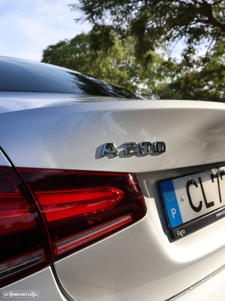 Mercedes-Benz A 200 Advanced AMG Line - 10