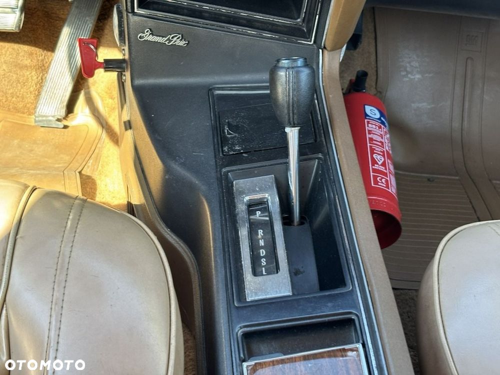 Pontiac Grand-Prix - 24