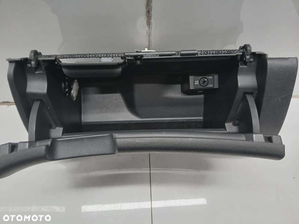 SCHOWEK PASAŻERA PRAWY SKODA OCTAVIA 2 II - 3