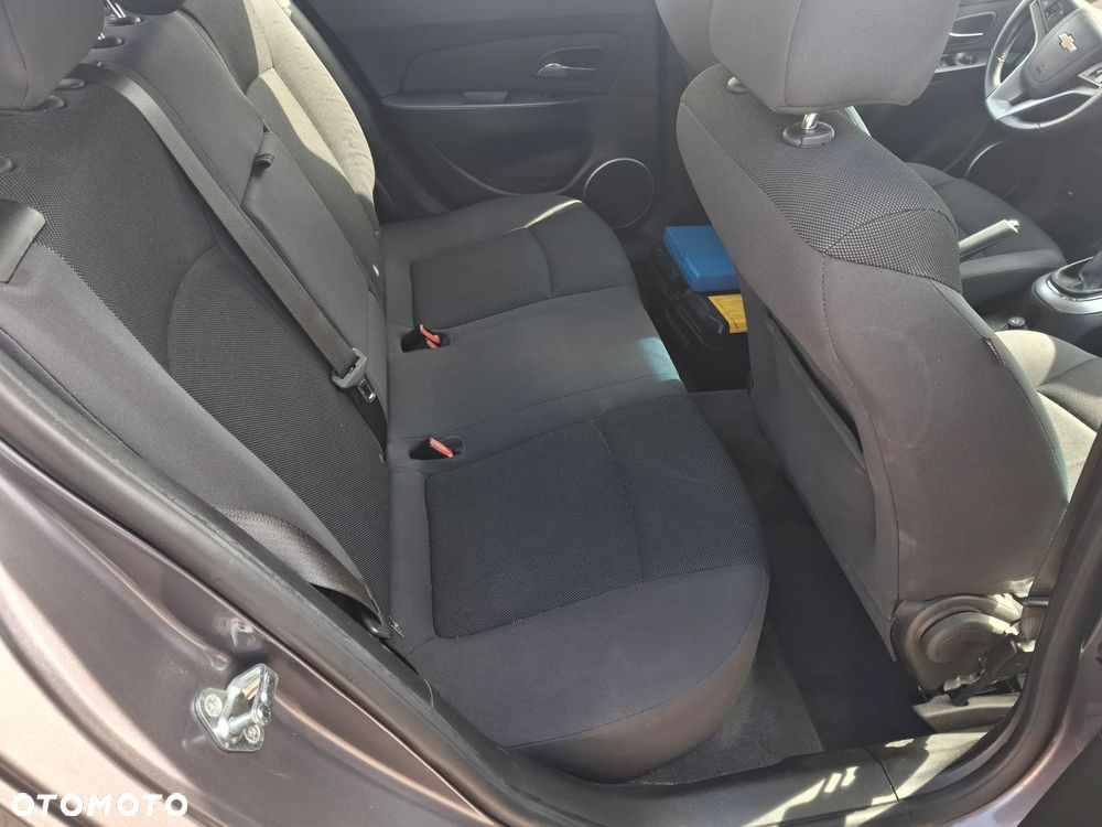 Chevrolet Cruze 1.8 LT+ - 11