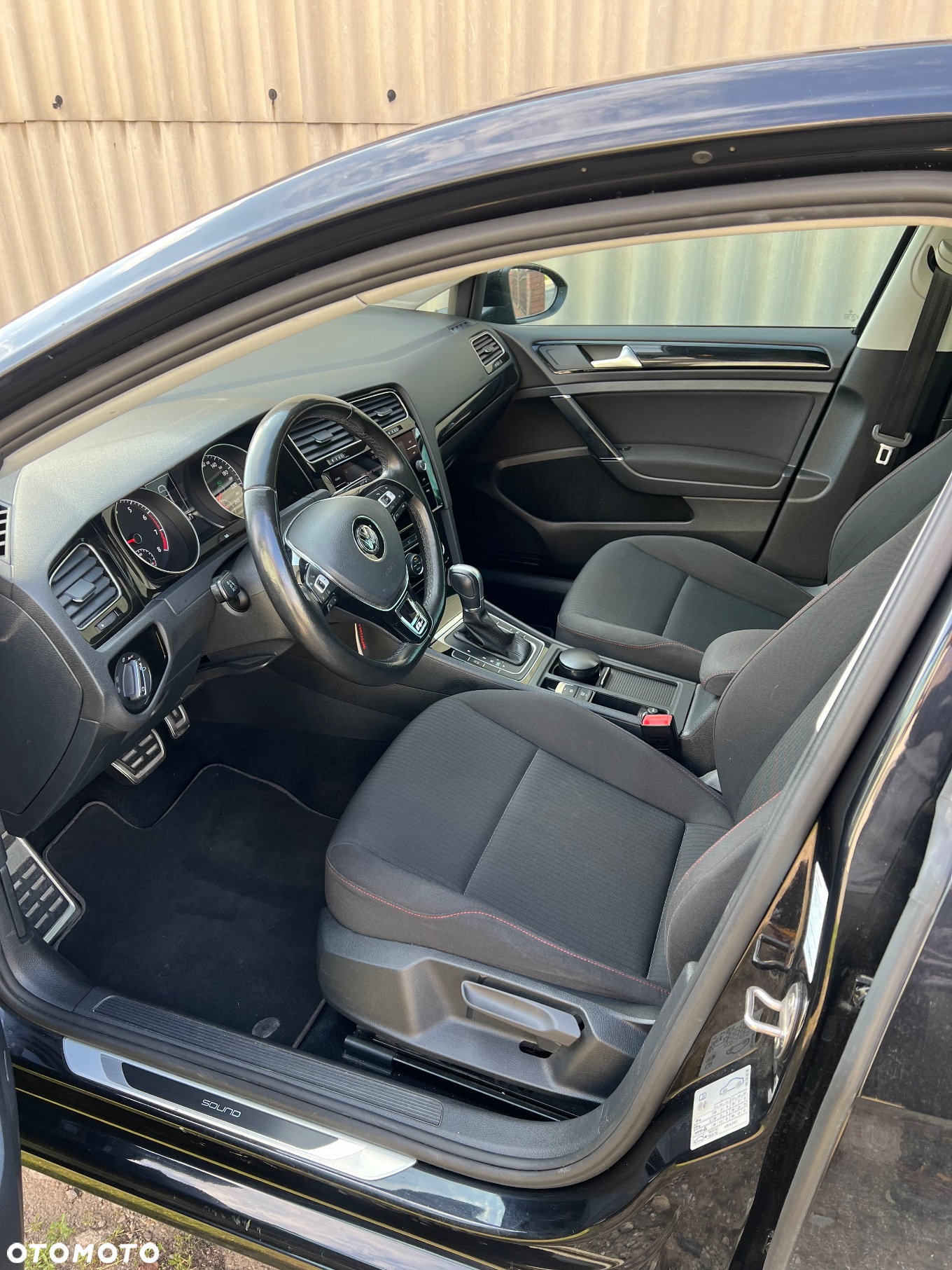 Volkswagen Golf 1.0 TSI DSG Sound - 13