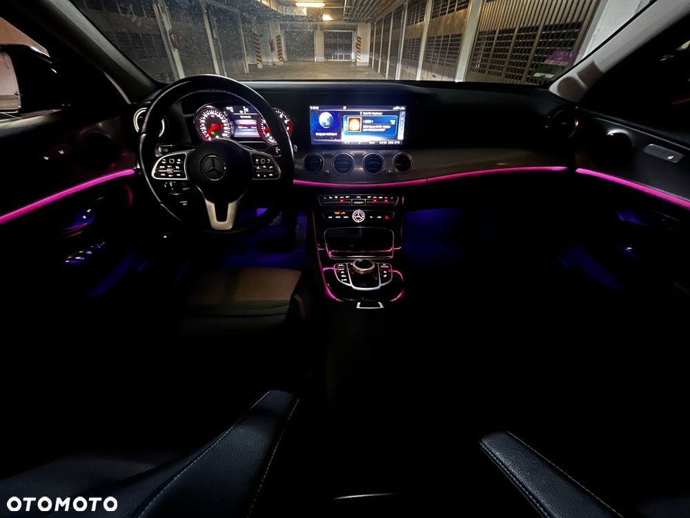 Mercedes-Benz Klasa E 200 9G-TRONIC Avantgarde - 11