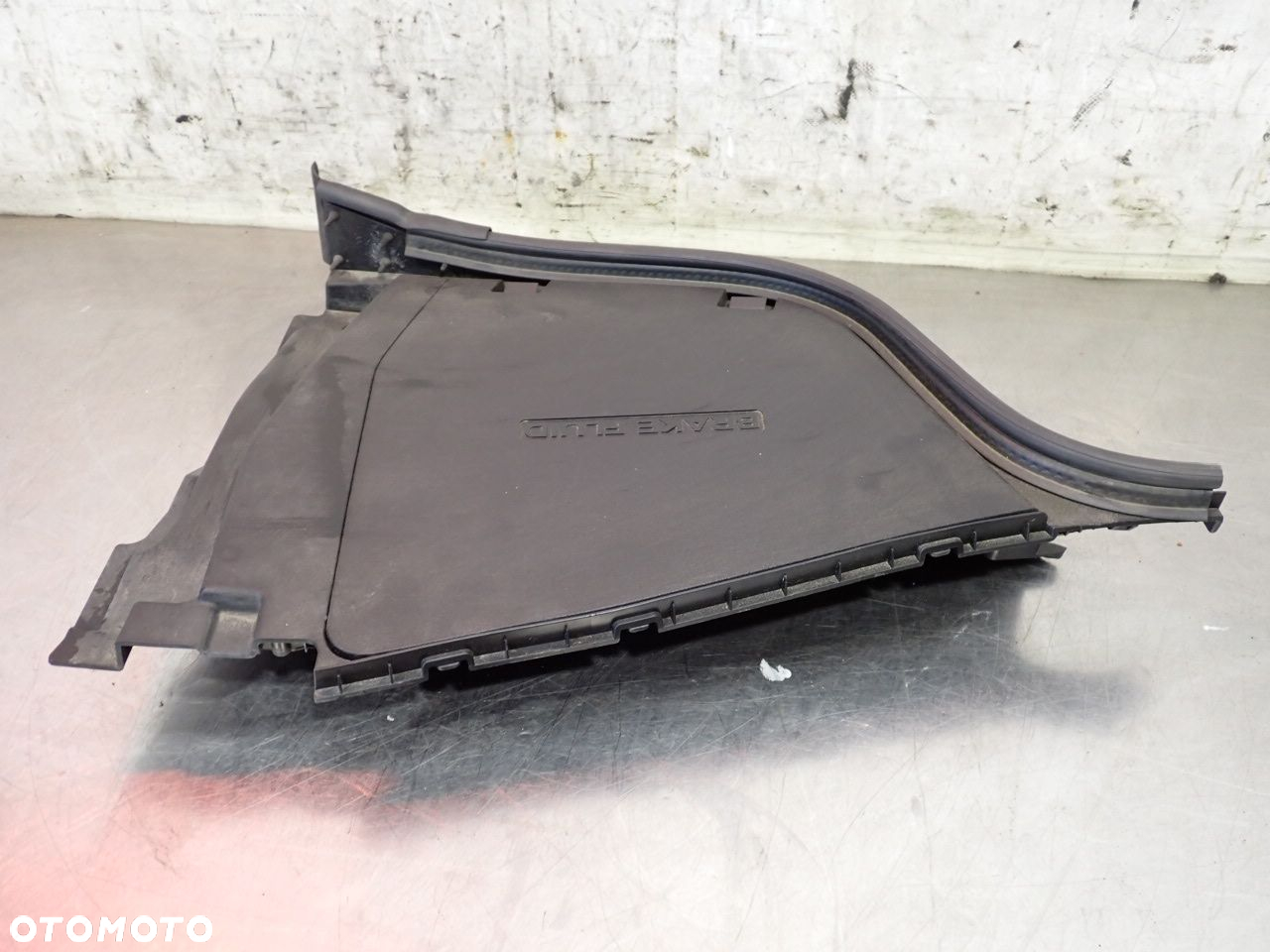 OSŁONA WLEWU PŁYNU HAMULCOWEGO INFINITI M37X  64895-1MA0A - 3