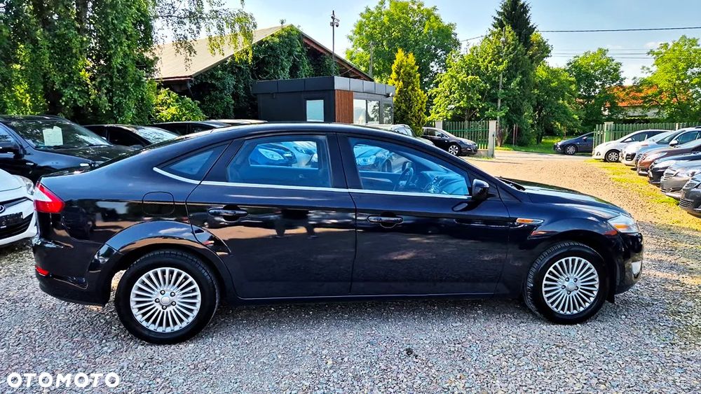 Ford Mondeo - 10