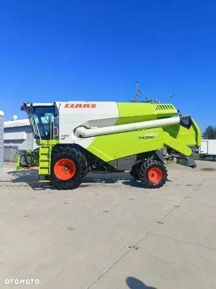 Claas Tucano440 - 1