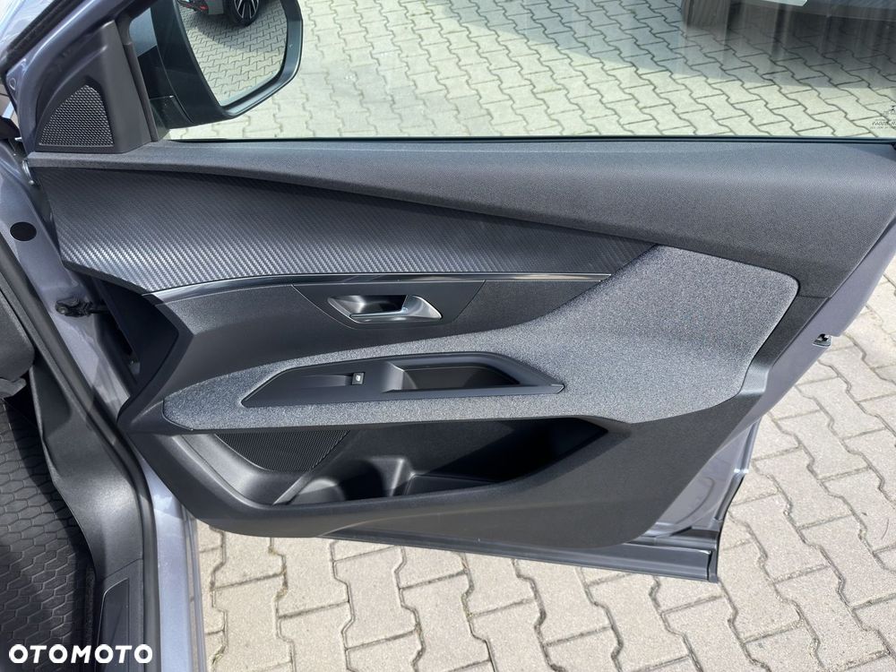 Peugeot 3008 1.2 PureTech Active Pack S&S EAT8 - 19