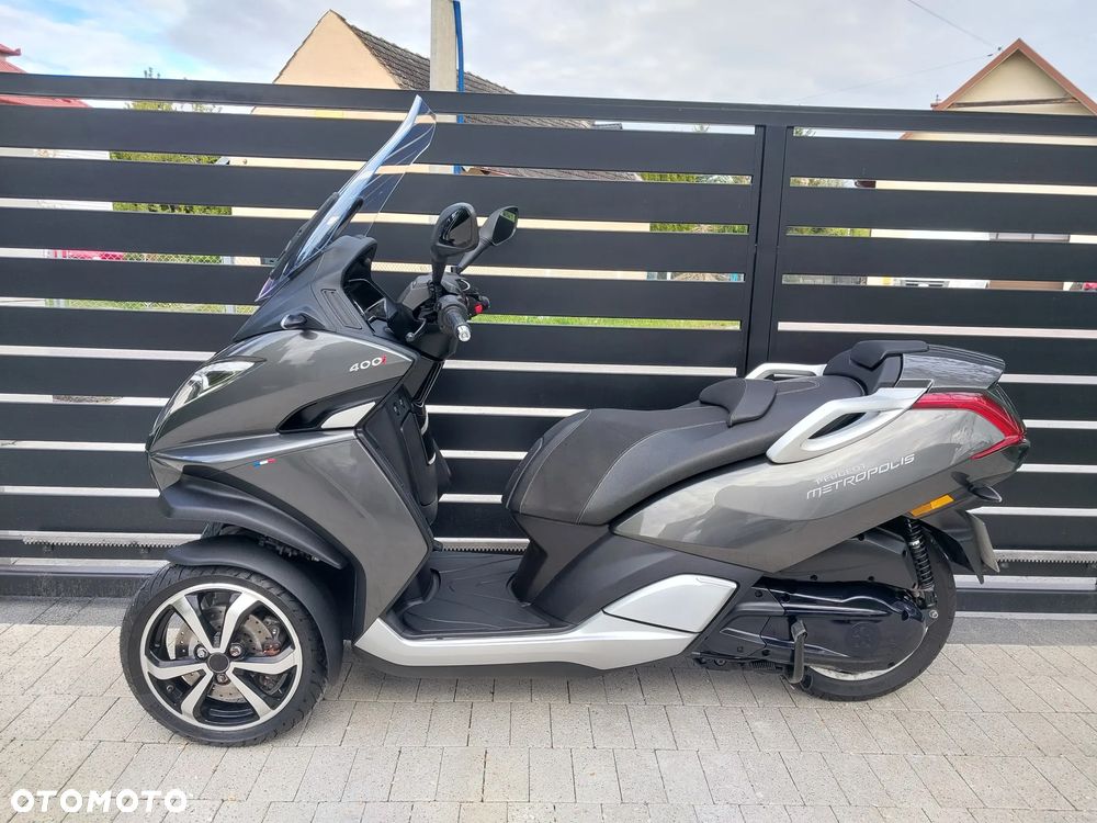Peugeot Metropolis - 1