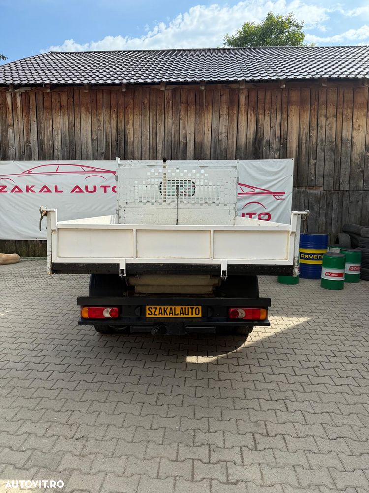 Renault Maxity - 14