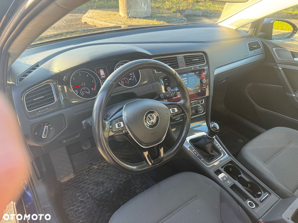 Volkswagen Golf VII 1.6 TDI BMT Comfortline - 11