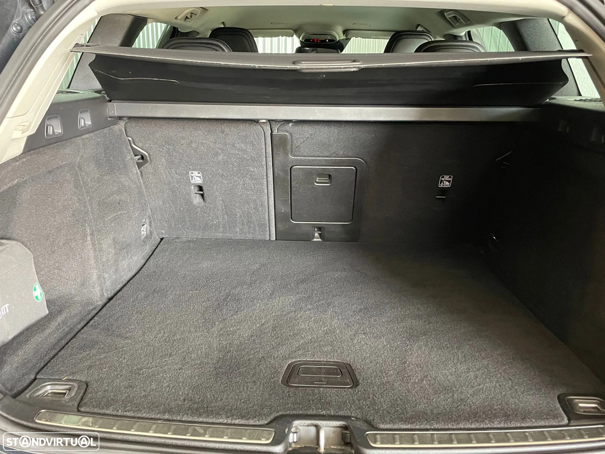 Volvo V60 2.0 D3 Momentum - 31