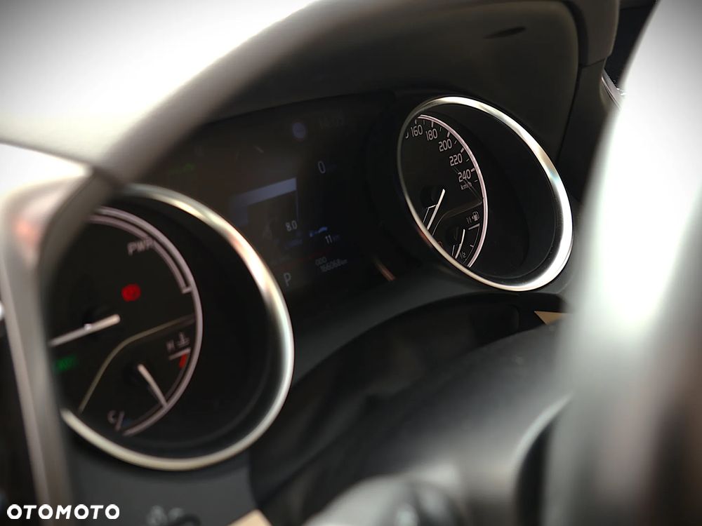 Toyota Camry 2.5 Hybrid Comfort CVT - 36