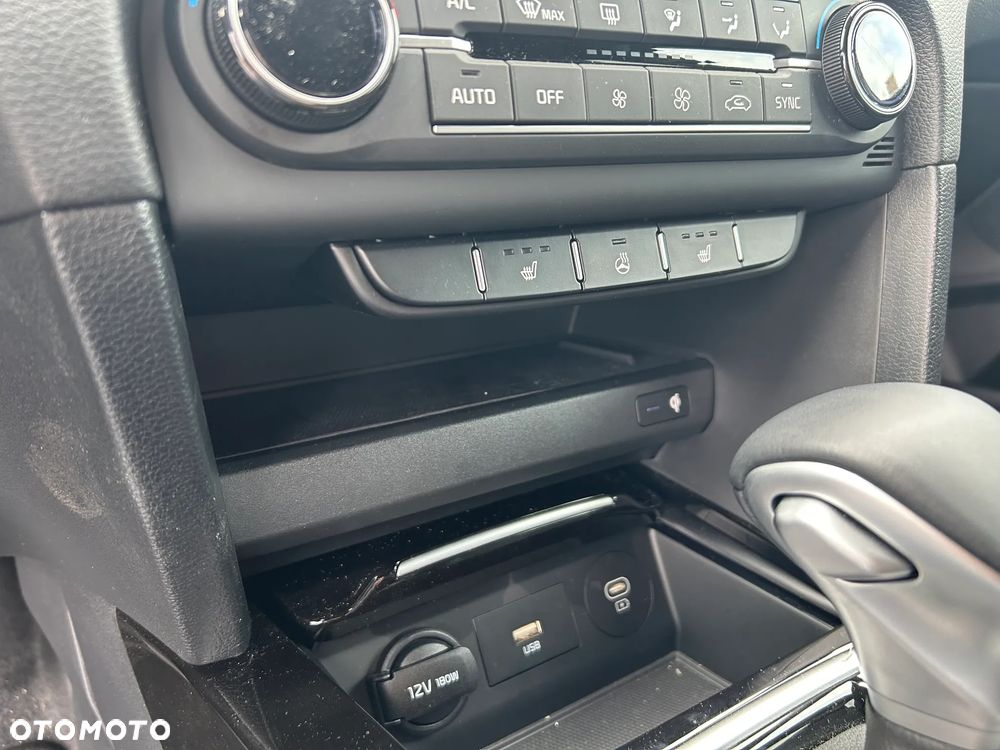 Kia XCeed 1.6 T-GDI Tribute DCT - 11
