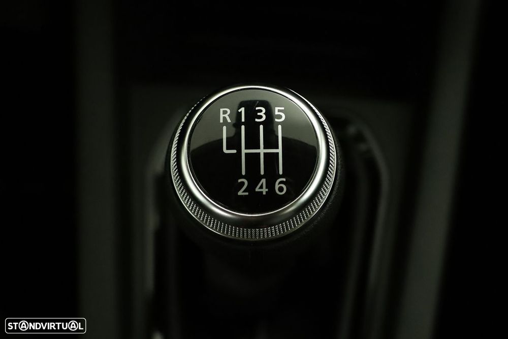 Renault Clio 1.0 TCe Evolution - 15