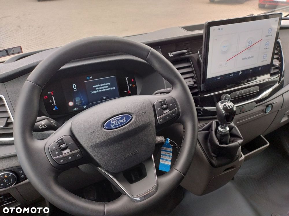 Ford Transit - 11