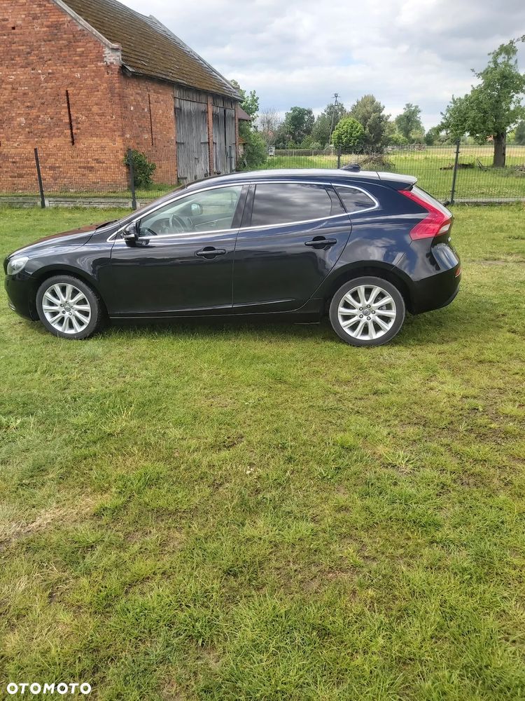 Volvo V40 D2 Summum - 16