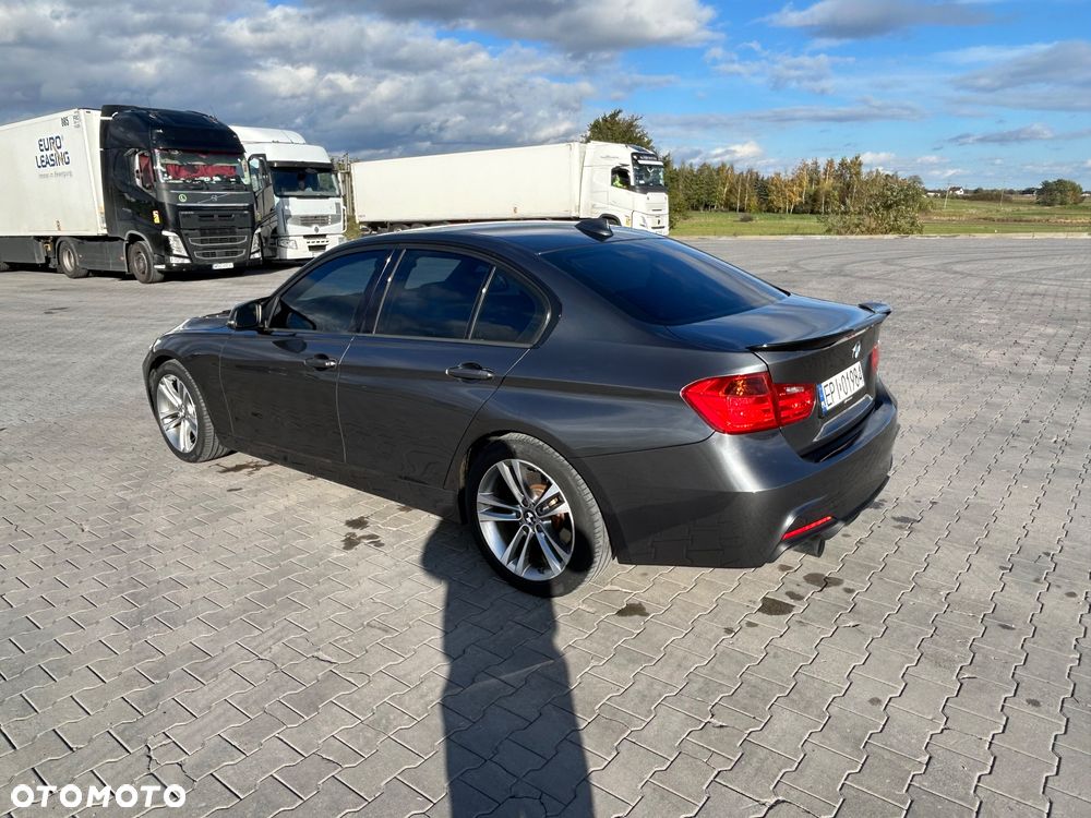 BMW Seria 3 335i - 6
