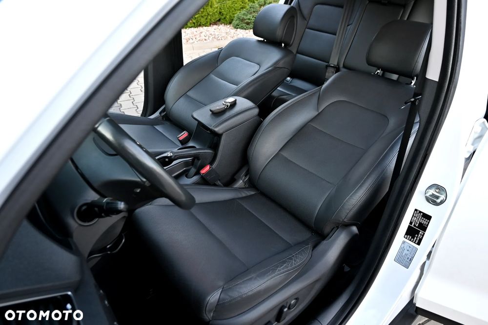 Hyundai Tucson 2.0 CRDI 2WD Style - 29