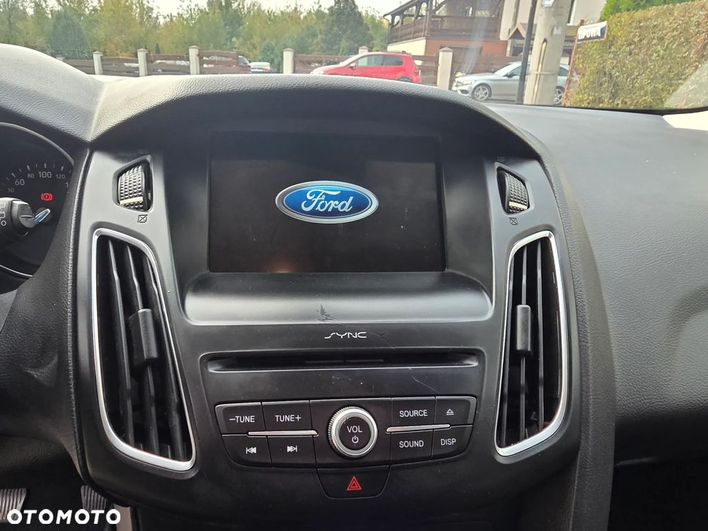 Ford Focus 1.5 EcoBlue STart-Stopp-System TITANIUM - 27
