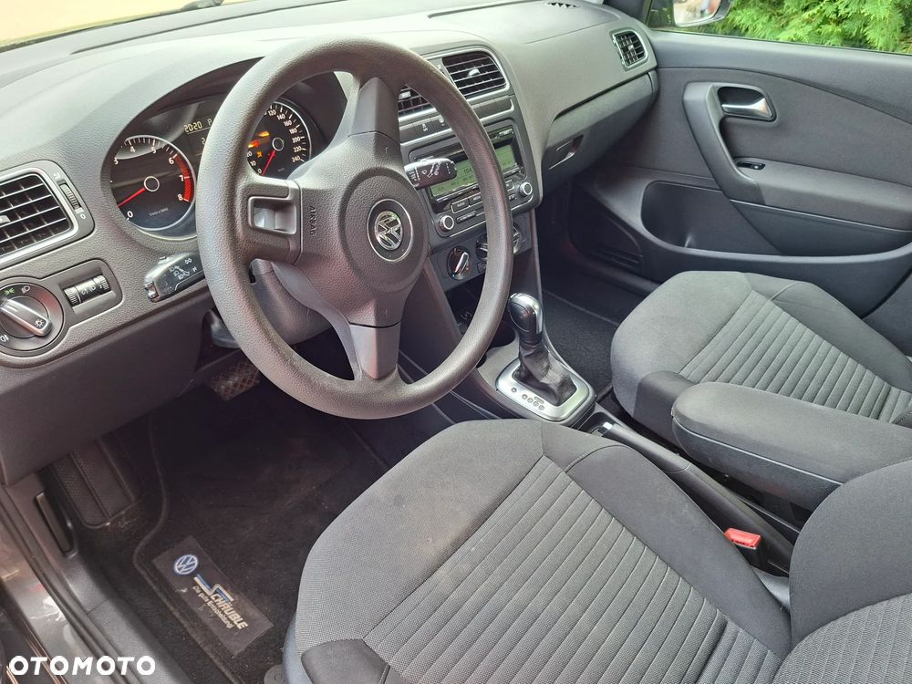 Volkswagen Polo 1.4 16V Highline DSG - 14