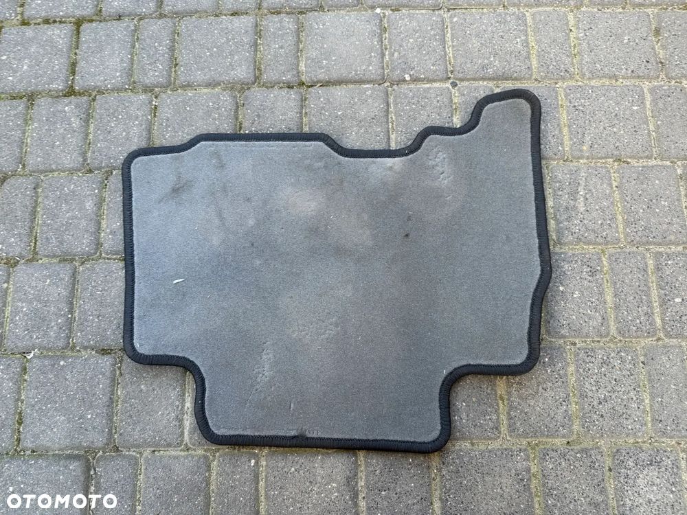 Dywanik welurowy tylni Toyota Land Cruiser 150 LC150 - oryginalny - 2