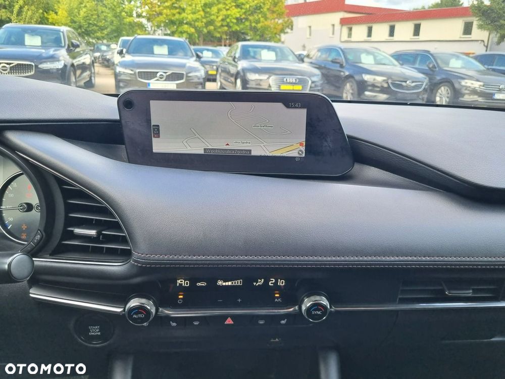 Mazda 3 SKYACTIV-G 2.0 M-Hybrid DRIVE - 17