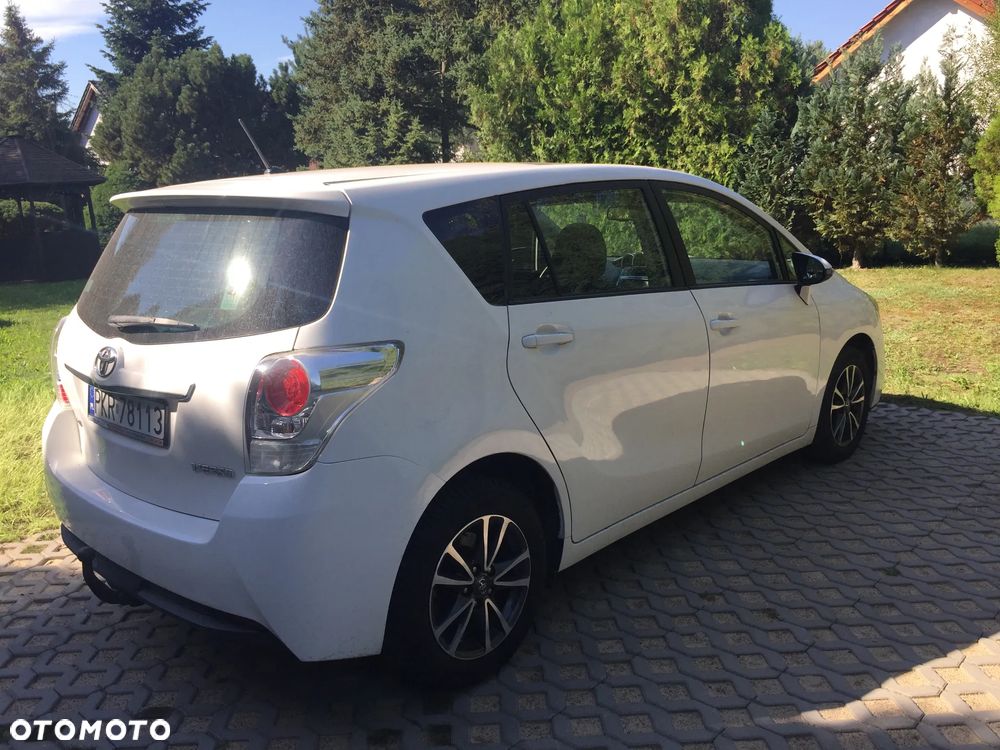 Toyota Verso - 3