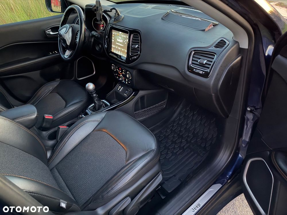Jeep Compass 1.4 TMair Limited FWD S&S - 36