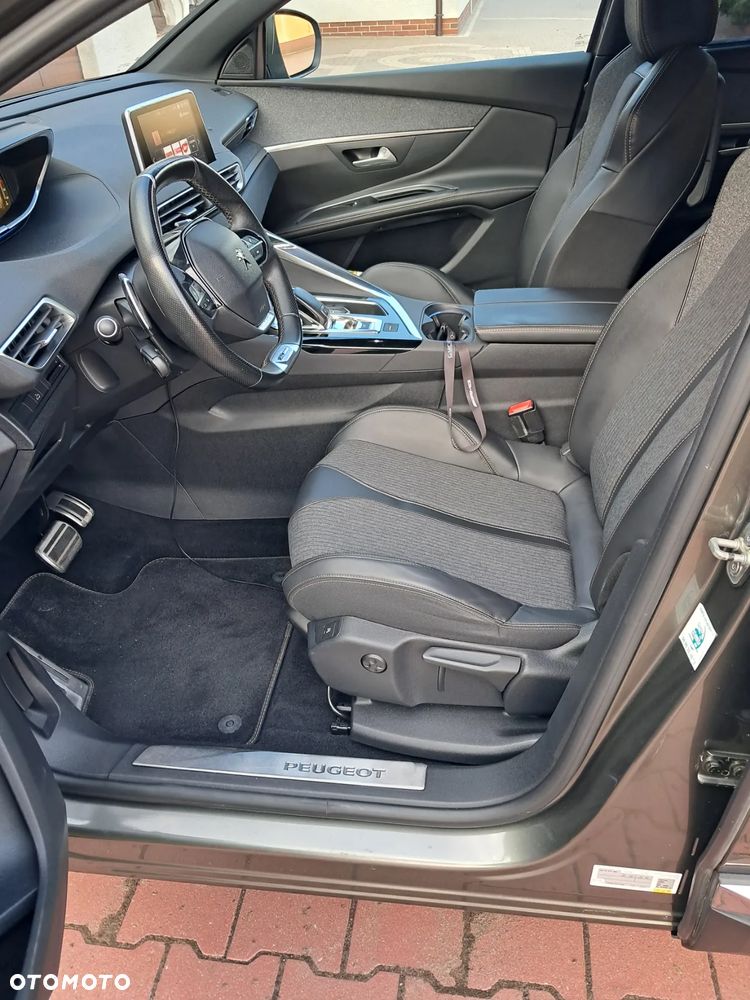Peugeot 5008 - 15