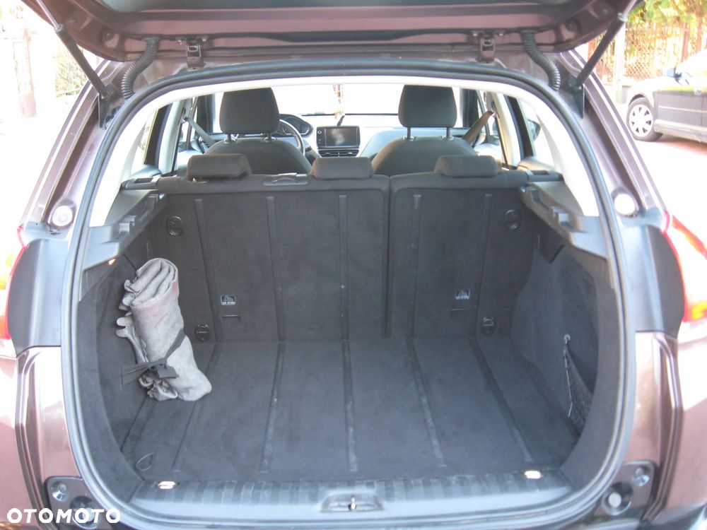 Peugeot 2008 - 21