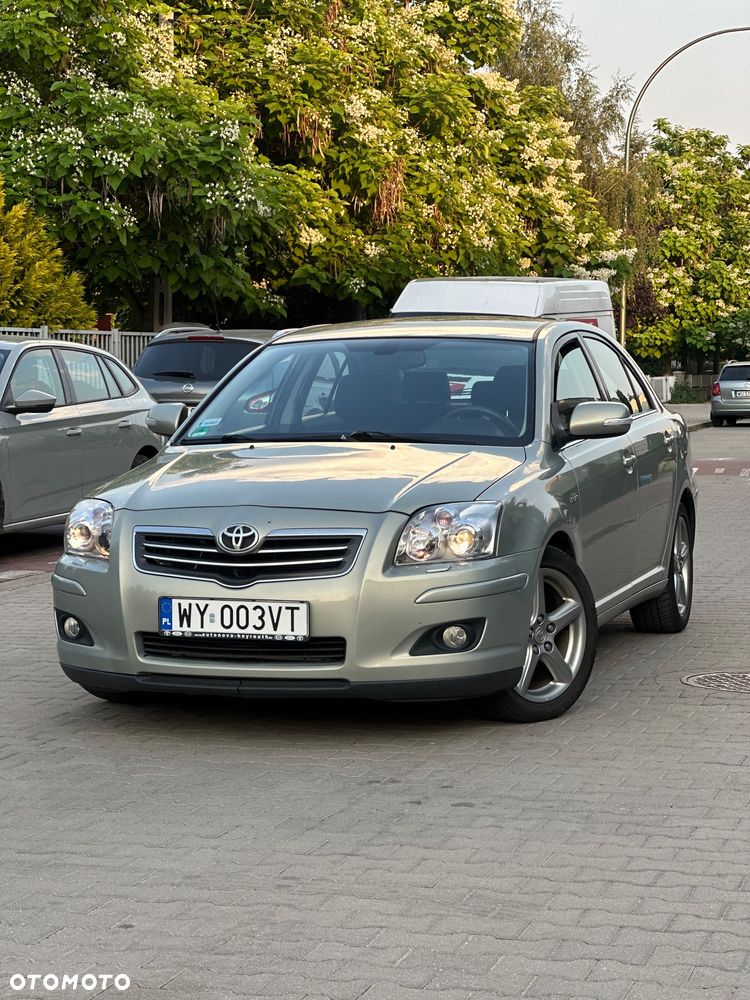 Toyota Avensis 2.2 D-4D Prestige - 1