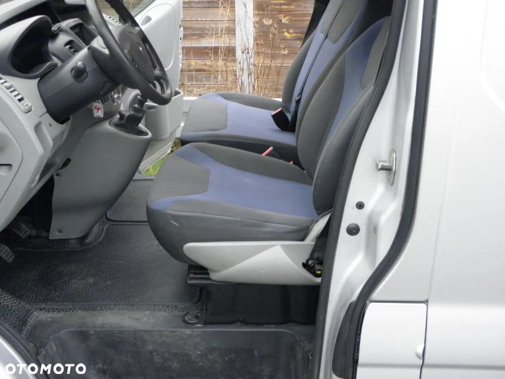 Renault Trafic - 18