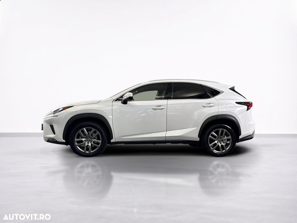 Lexus Seria NX 300h - 3