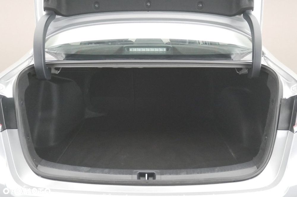Toyota Corolla - 16