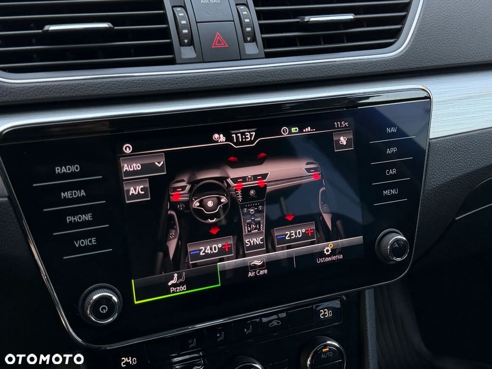 Skoda Superb 2.0 TDI SCR Ambition DSG - 20