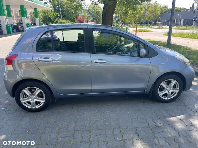 Toyota Yaris 1.4 D-4D Sol - 3
