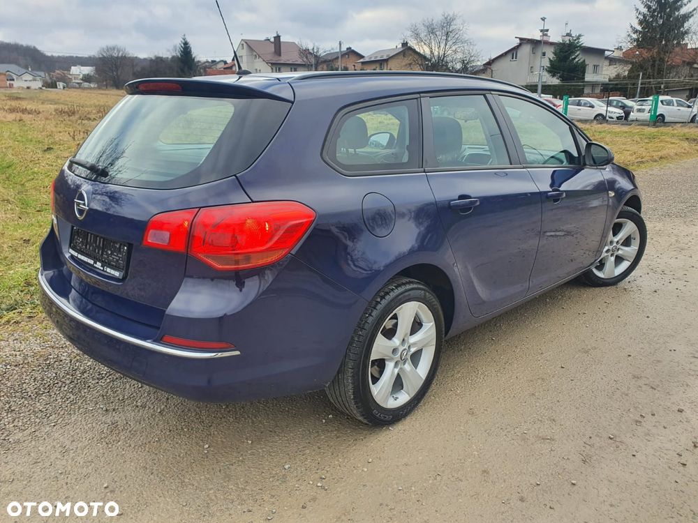 Opel Astra 1.6 ECOFLEX Start/Stop 150 Jahre - 4