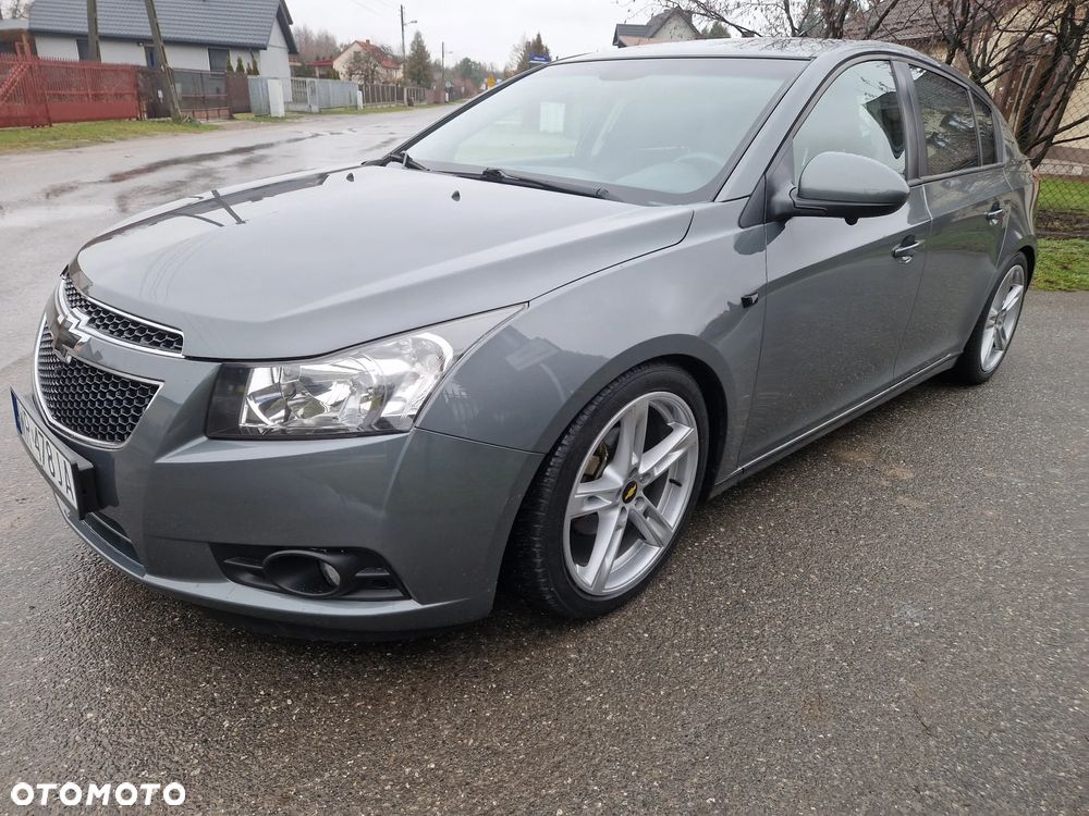 Chevrolet Cruze 1.6 LS+ - 5