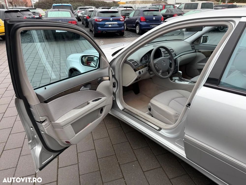 Mercedes-Benz E 240 4Matic Avantgarde - 8