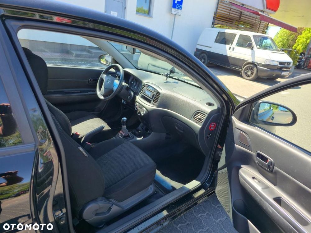 Hyundai Accent 1.4 Comfort - 9