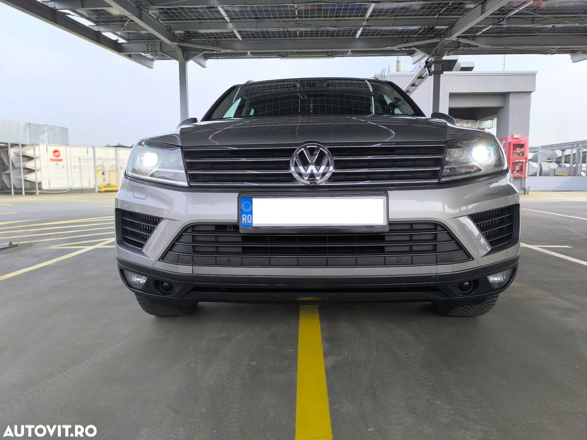 Volkswagen Touareg 3.0 V6 TDI BMT - 1