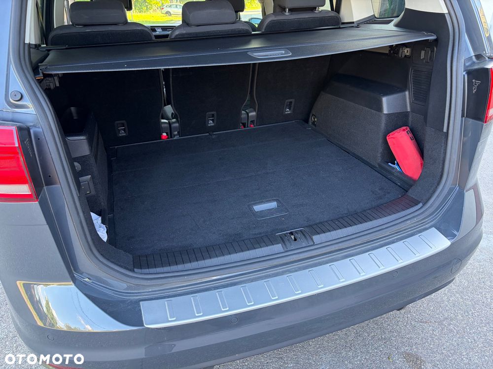 Volkswagen Touran 2.0 TDI SCR DSG Highline - 15