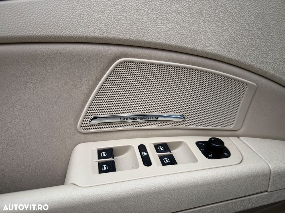 Skoda Superb 2.0 TDI DSG Ambition - 31