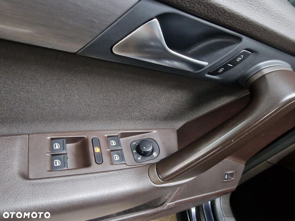 Volkswagen Passat 2.0 TDI Comfortline - 20