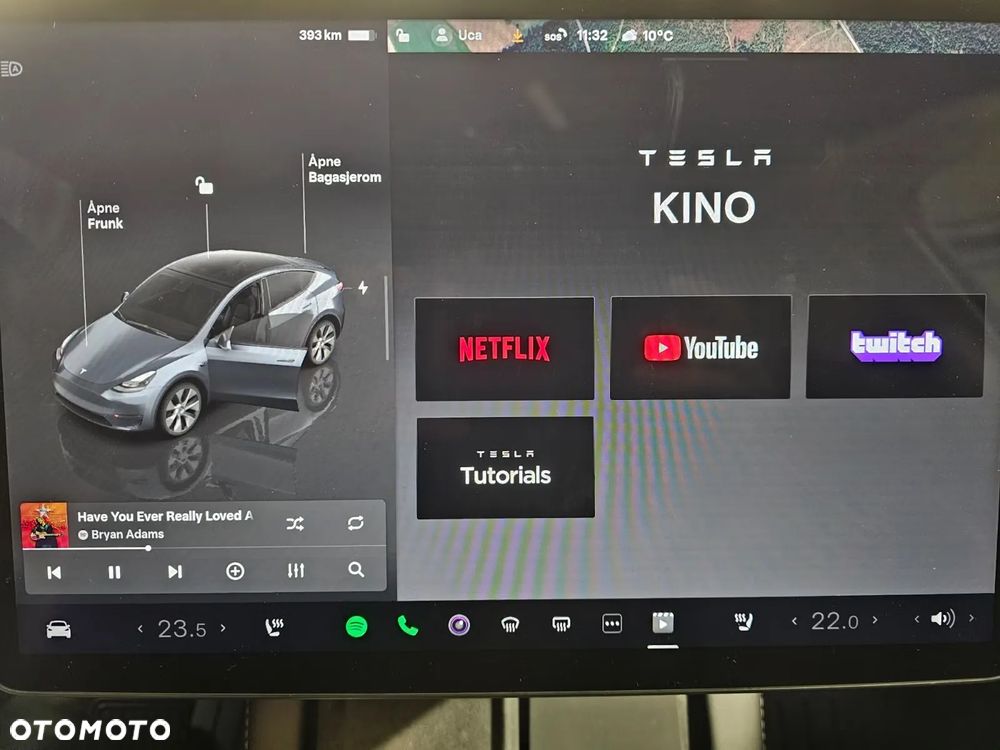 Tesla Model Y Long Range AWD - 11