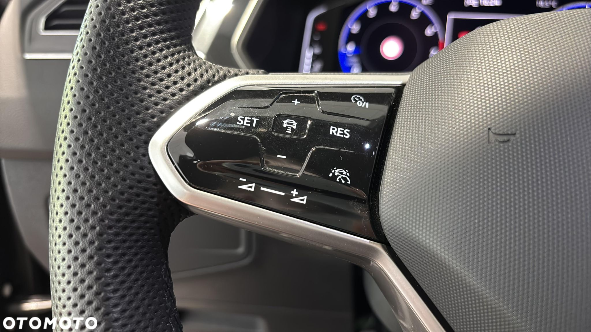 Volkswagen Tiguan 1.5 TSI EVO R-Line DSG - 28