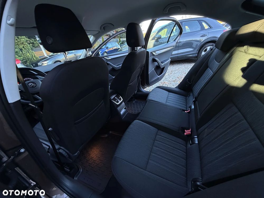 Skoda Octavia 1.5 TSI ACT Style DSG - 20