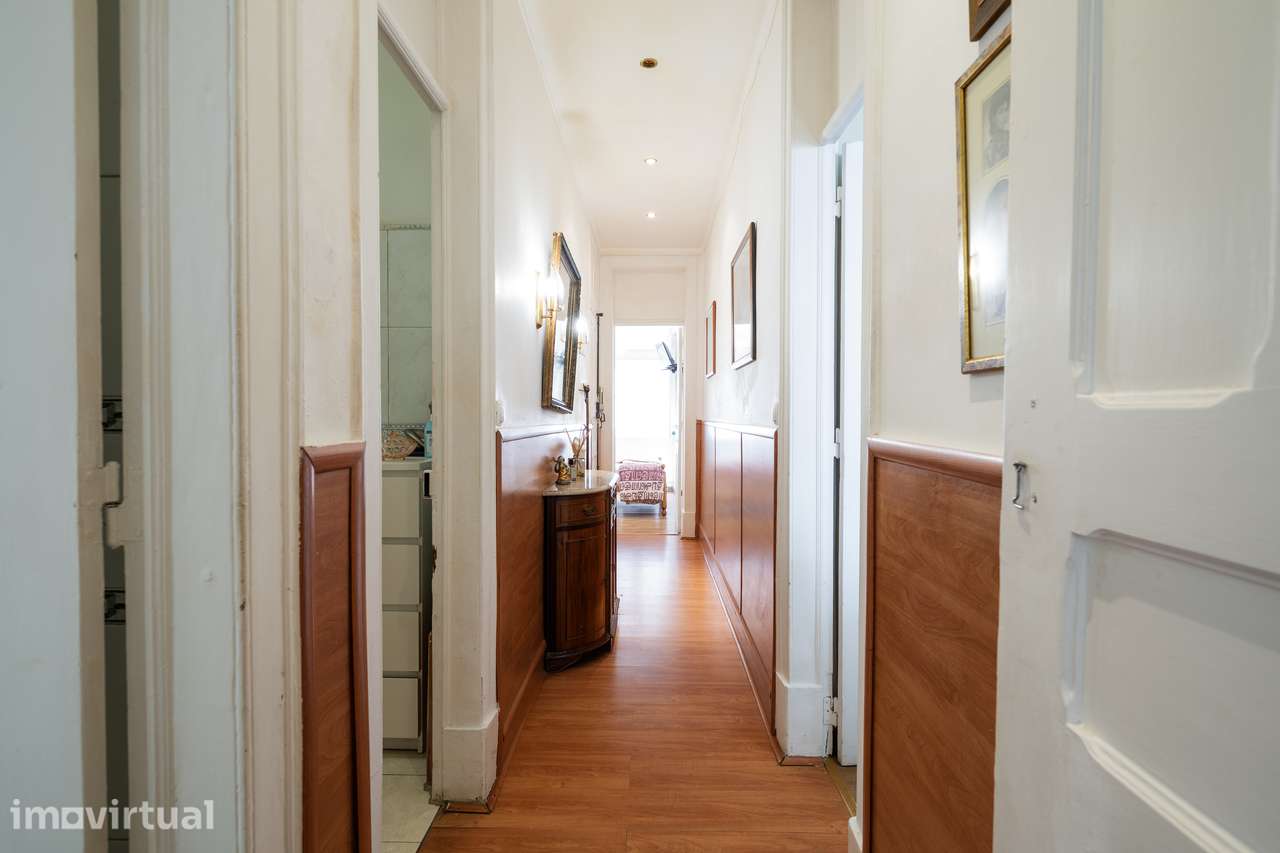Apartamento T1 com terraço em Campo de Ourique - Grande imagem: 3/20